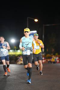 BIB: 450
                            <button type="button" onclick="openModal(23122413)" class="btn btn-primary btn-sm float-right btn-popup" data-toggle="modal" data-target=".modal-high-quality">
                        <i class="fas fa-shopping-cart"></i> Add to Cart
                    </button>
                                            <button type="button" onclick="isThisMe(23122413, true)" class="btn btn-success btn-sm float-right btn-popup btn-isme hidden" data-toggle="tooltip" data-placement="bottom" title="นี่คือรูปของคุณใช่ไหม คลิกที่นี่เพื่อเอาเข้าอัลบั้ม">
                        <i class="fas fa-plus"></i> Add to album
                    </button>
                    <button type="button" onclick="isThisMe(23122413, false)" class="btn btn-warning btn-sm float-right btn-popup btn-isnotme hidden">
                        <i class="fas fa-ban"></i> Remove from album
                    </button>